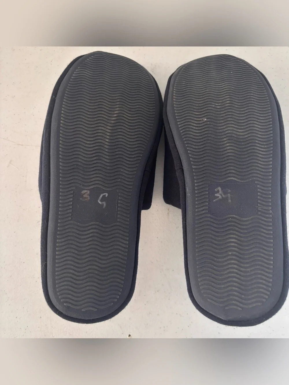 Yellowstone Dutton Ranch Mule Slippers Mens Size US 8/9 Black